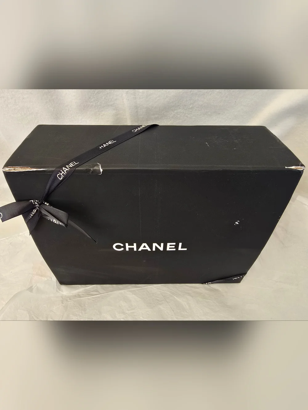 Faux Women’s Classic Black Quilted Shoulder Bag Gold Hardward Box Docs Dustbag - Picture 12 of 14